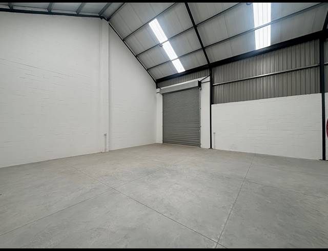 333M² WAREHOUSE TO LET IN FIRGROVE